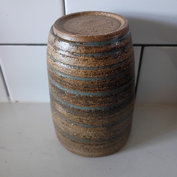 Handmade Ceramic Cup - Picture 2 of 6